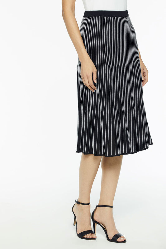 Crystal Pleat Knit Skirt Color Black/White